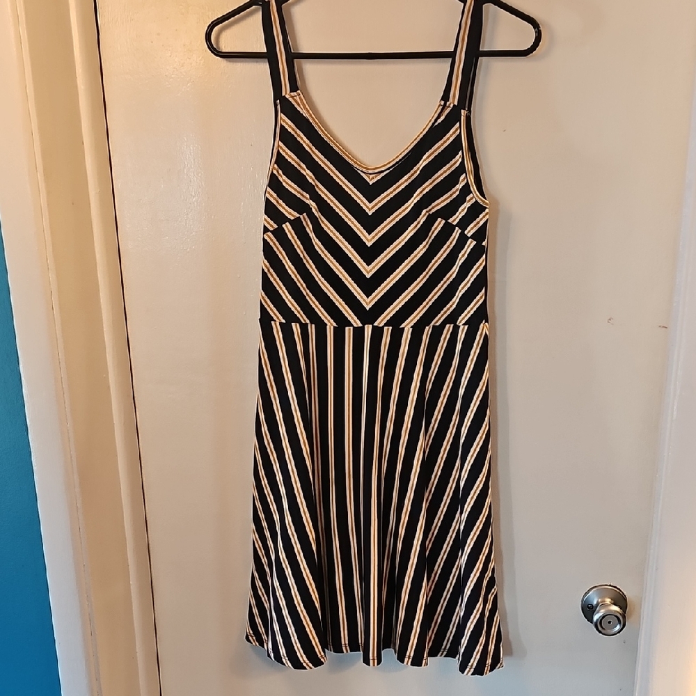Chic Black and Cream Striped Midi Dress